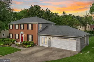 4224 Kincaid Ct, Chantilly, VA 20151 - Photo 1