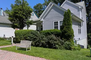 9672 Farmside Pl, Vienna, VA 22182 - Photo 1