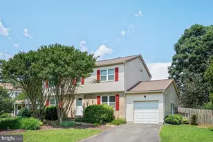 7966 Arden Ct, Dunn Loring, VA 22027 - Photo 1