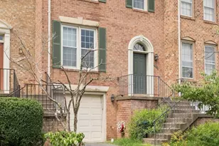 4262 Fox Lake Dr, Fairfax, VA 22033 - Photo 1