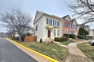 7427 Ardglass Ct, Lorton, VA 22079 - Photo 1