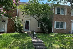 4158 Hamlin Ct, Chantilly, VA 20151 - Photo 1