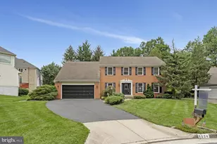 8604 Cherry Dr, Fairfax, VA 22031 - Photo 1