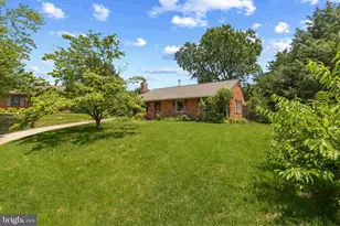 6308 Hawaii Ct, Alexandria, VA 22312 - Photo 1