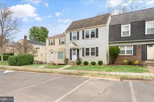 9039 Piney Grove Dr, Fairfax, VA 22031 - Photo 1