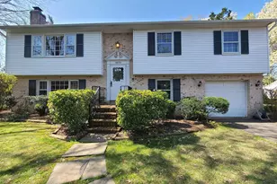 8812 Danewood Dr, Alexandria, VA 22308 - Photo 1