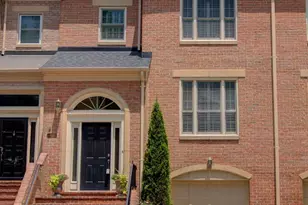 1427 McLean Mews Ct, McLean, VA 22101 - Photo 1