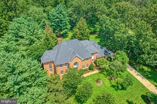 250 Golden Woods Ct, Great Falls, VA 22066 - Photo 1