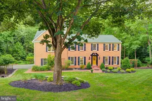 11714 Lariat Ln, Oakton, VA 22124 - Photo 1