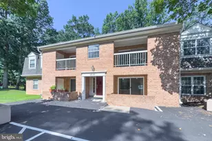 5835 Cove Landing Rd, Burke, VA 22015 - Photo 1