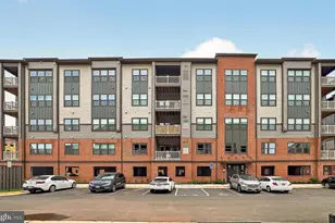 4395 Peach Lily Ln, Chantilly, VA 20151 - Photo 1