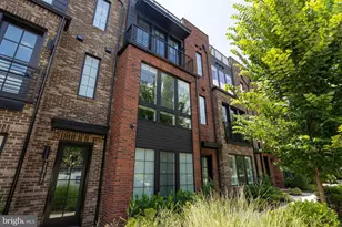 11719 Paysons Wy, Reston, VA 20191 - Photo 1