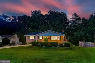 6803 Houndmaster Rd, Springfield, VA 22152 - Photo 1