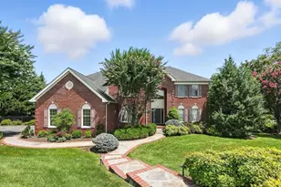 1781 Clovermeadow Dr, Vienna, VA 22182 - Photo 1