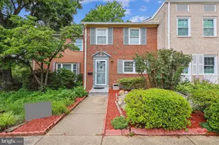 8366 Glastonbury Ct, Annandale, VA 22003 - Photo 1