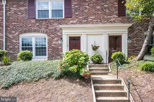 8323 Kingsgate Rd, Springfield, VA 22152 - Photo 1