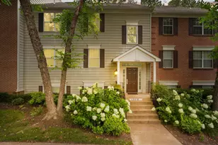 12010 Golf Ridge Ct, Fairfax, VA 22033 - Photo 1