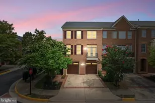 112 Monroe Mills Ln, Herndon, VA 20170 - Photo 1