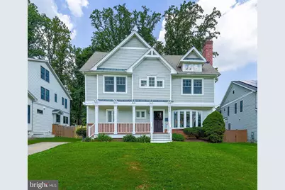 809 Plum Street SW, Vienna, VA 22180 - Photo 1