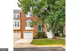 14758 Flower Hill Dr, Centreville, VA 20120 - Photo 1