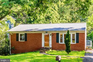 13805 Fulmer Dr, Chantilly, VA 20151 - Photo 1