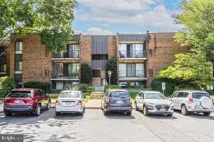 4414 Island Pl E, Annandale, VA 22003 - Photo 1