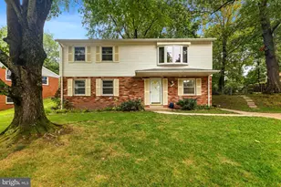 13719 McGill Dr, Chantilly, VA 20151 - Photo 1