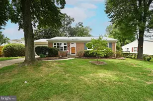 13703 Pennsboro Dr, Chantilly, VA 20151 - Photo 1