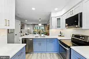 8115 Kingsway Ct, Springfield, VA 22152 - Photo 1