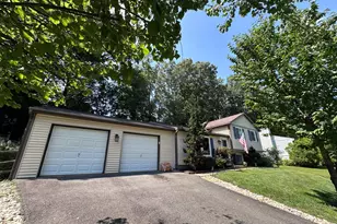 5918 Freds Oak Rd, Burke, VA 22015 - Photo 1