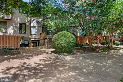 1722 Westwind Way #123, McLean, VA 22102 - Photo 1