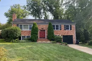 2205 Colonial Woods Dr, Alexandria, VA 22308 - Photo 1