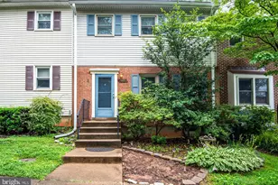 3073 White Birch Ct, Fairfax, VA 22031 - Photo 1