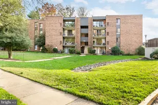 7802 Dassett Ct, Annandale, VA 22003 - Photo 1