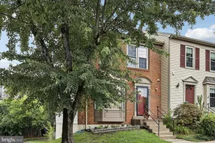 14215 Heritage Crossing Ln, Centreville, VA 20120 - Photo 1