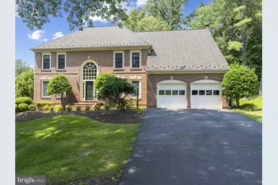 11102 Bowen Avenue, Great Falls, VA 22066 - Photo 1
