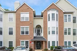 4138 Fountainside Ln, Fairfax, VA 22030 - Photo 1