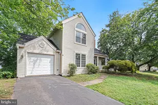 5515 Sequoia Farms Dr, Centreville, VA 20120 - Photo 1