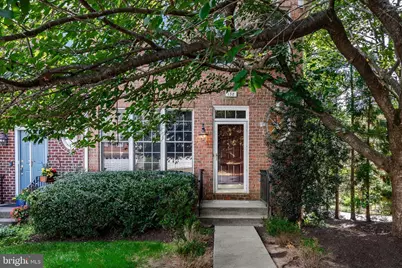 138 Shepherdson Lane NE, Vienna, VA 22180 - Photo 1