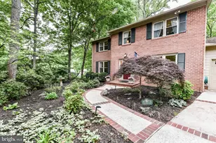 10428 Collingham Dr, Fairfax, VA 22032 - Photo 1