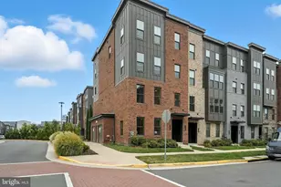 2254 Woodland Gap Terrace, Herndon, VA 20171 - Photo 1