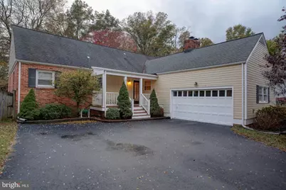 422 Old Courthouse Road NE, Vienna, VA 22180 - Photo 1