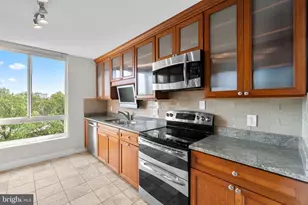 1800 Old Meadow Rd, McLean, VA 22102 - Photo 1