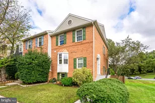 6728 Cardinal Woods Ct, Lorton, VA 22079 - Photo 1