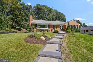 1208 Huntly Pl, Alexandria, VA 22307 - Photo 1