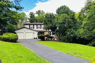 1140 Riva Ridge Dr, Great Falls, VA 22066 - Photo 1