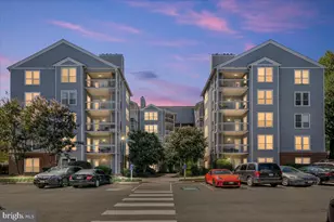 3178 Summit Square Dr, Oakton, VA 22124 - Photo 1