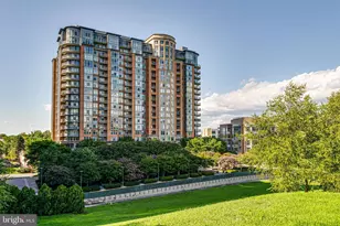 8220 Crestwood Heights Dr, McLean, VA 22102 - Photo 1