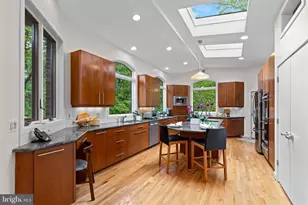 3440 Mansfield Rd, Falls Church, VA 22041 - Photo 1