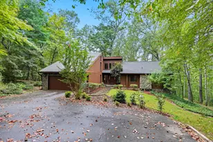 2507 Hollybrook Pl, Oakton, VA 22124 - Photo 1